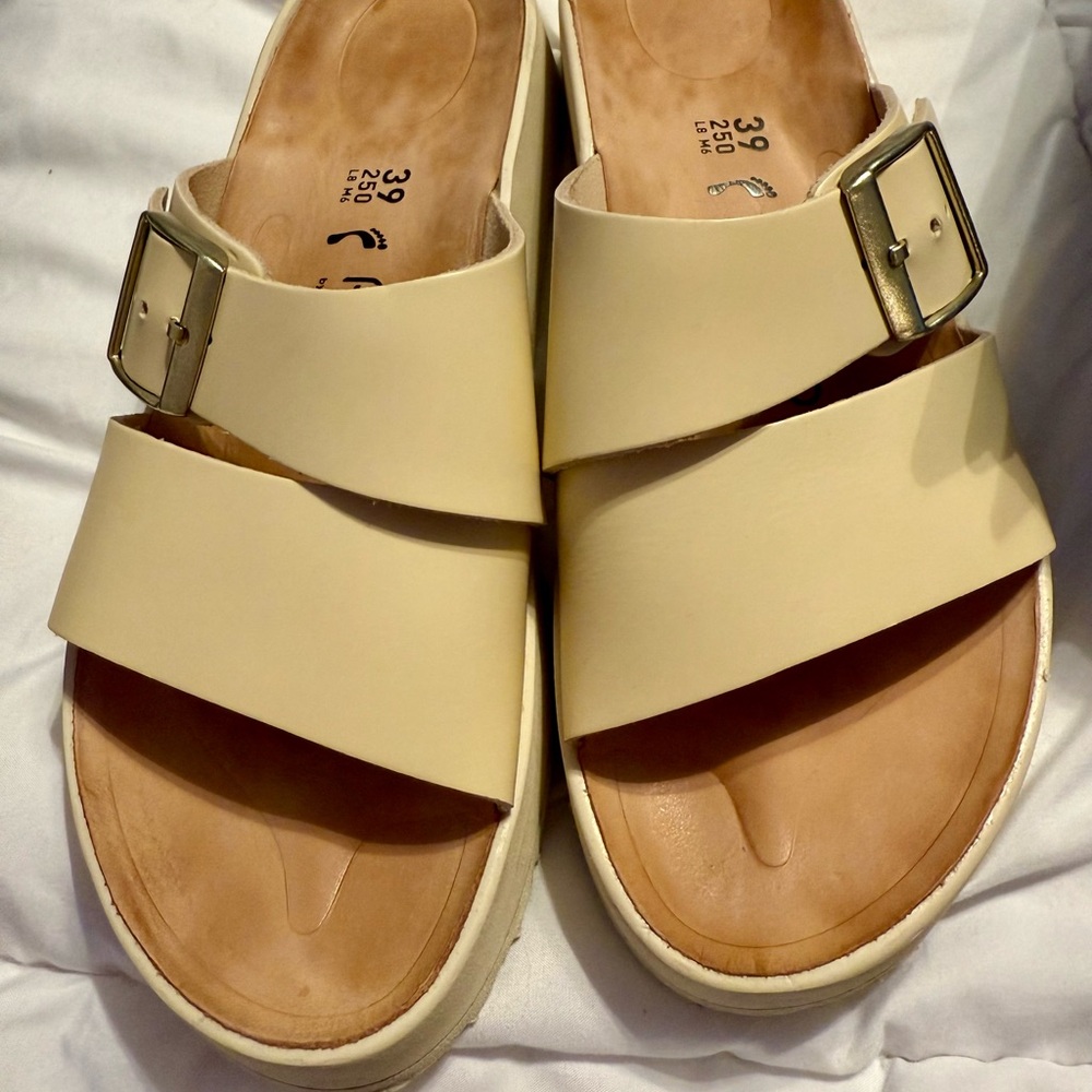 Birkenstock Almina Ecru Leather Women's Sandals - Picture 8 of 10